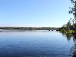 Налево р. Свирь, направо Онежское озеро